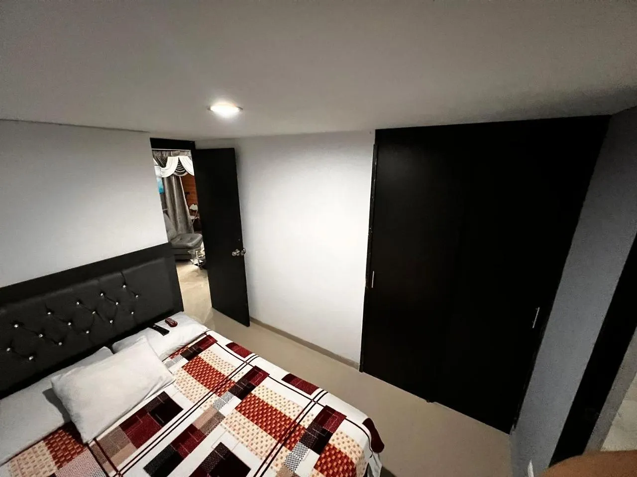 Hermoso Y Acogedor Apartamento Cerca Al Poblado Apartment Medellin 0*,